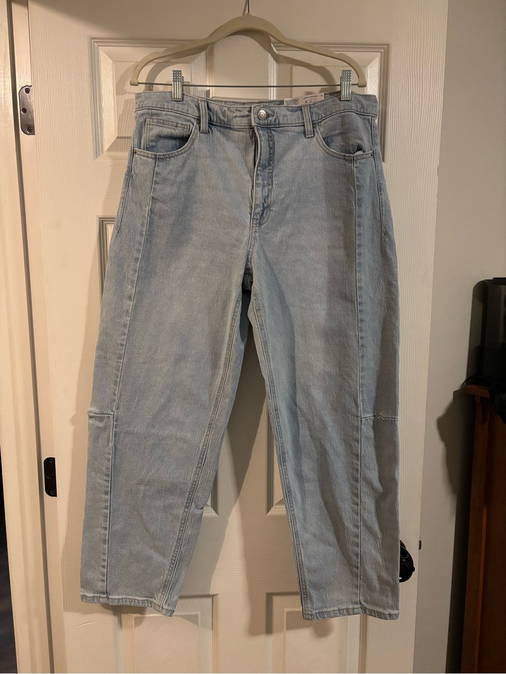 Light Wash Women's Barrel Jeans